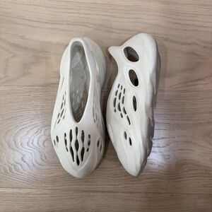 Adidas Yeezy Foam Runner